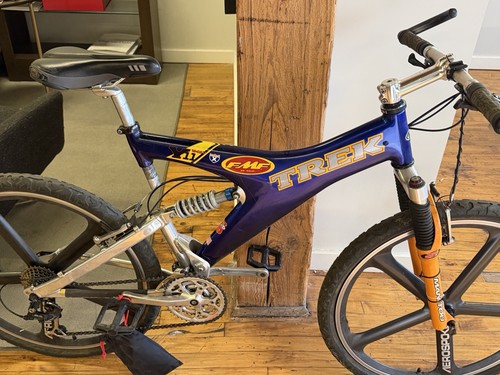 Trek carbon fiber - fiber, y-11